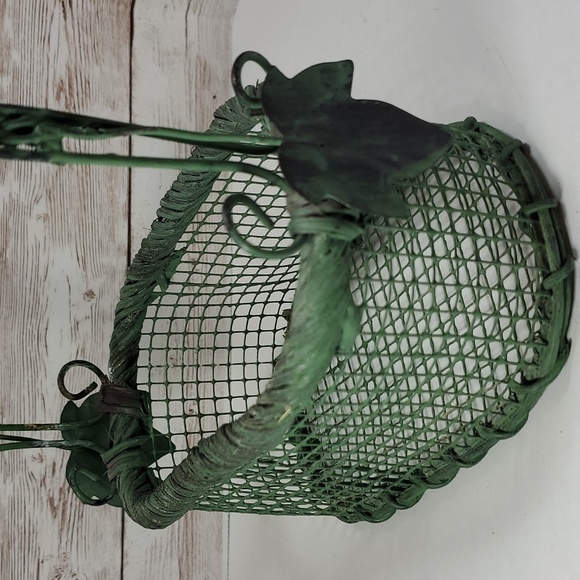 Set of 2 Vintage Wicker Metal Basket - Picture 15 of 15